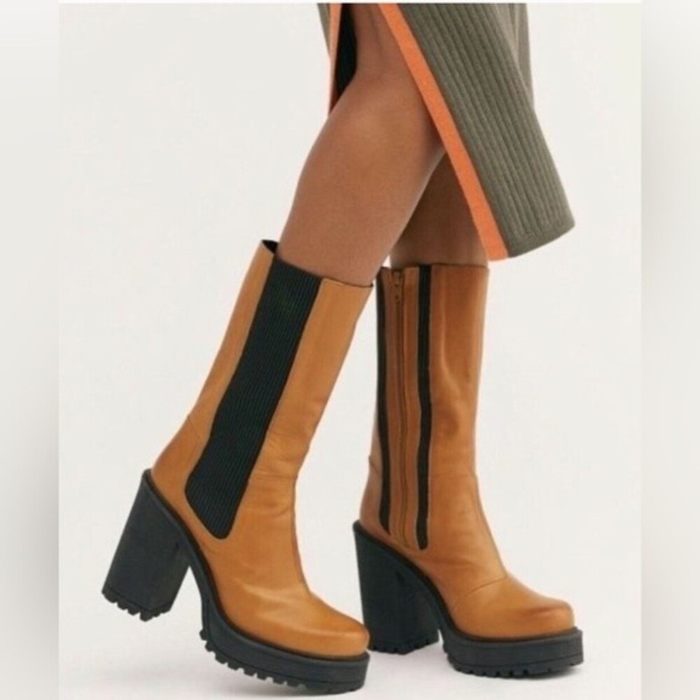 Free People Tristan Chelsea Platform Boot 37 (7) NWOB - Picture 2 of 10